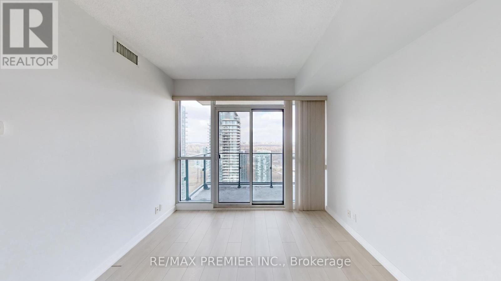 4605 - 2200 Lake Shore Boulevard W, Toronto (Mimico), Ontario  M8V 1A4 - Photo 6 - W12962646