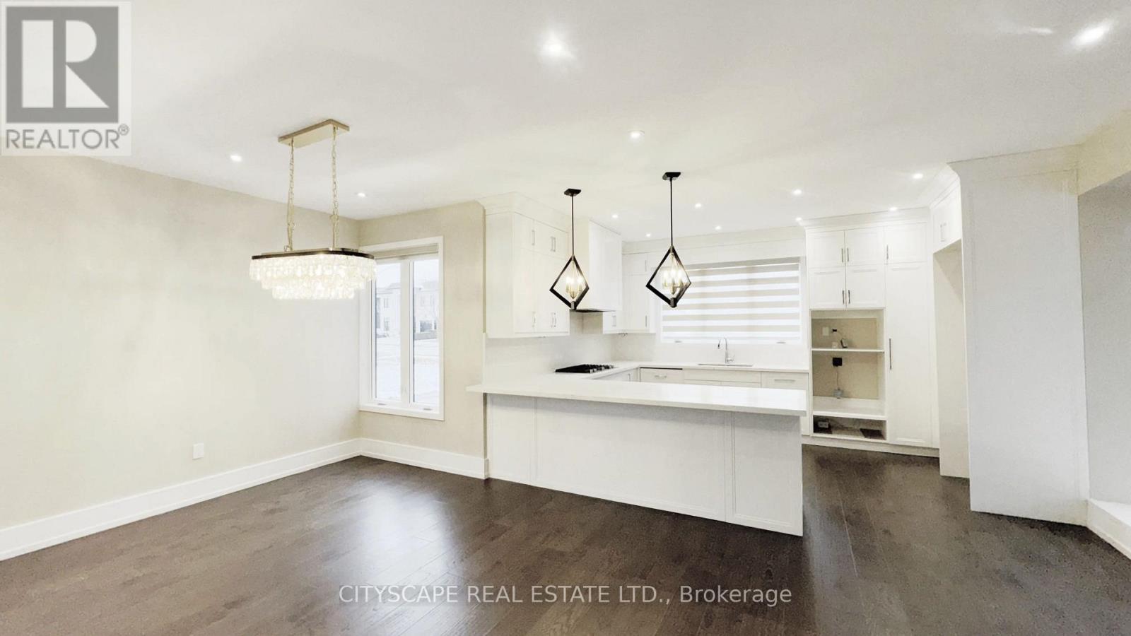 204 Mary Street, Oakville (Co Central), Ontario  L6K 1S4 - Photo 12 - W12962650