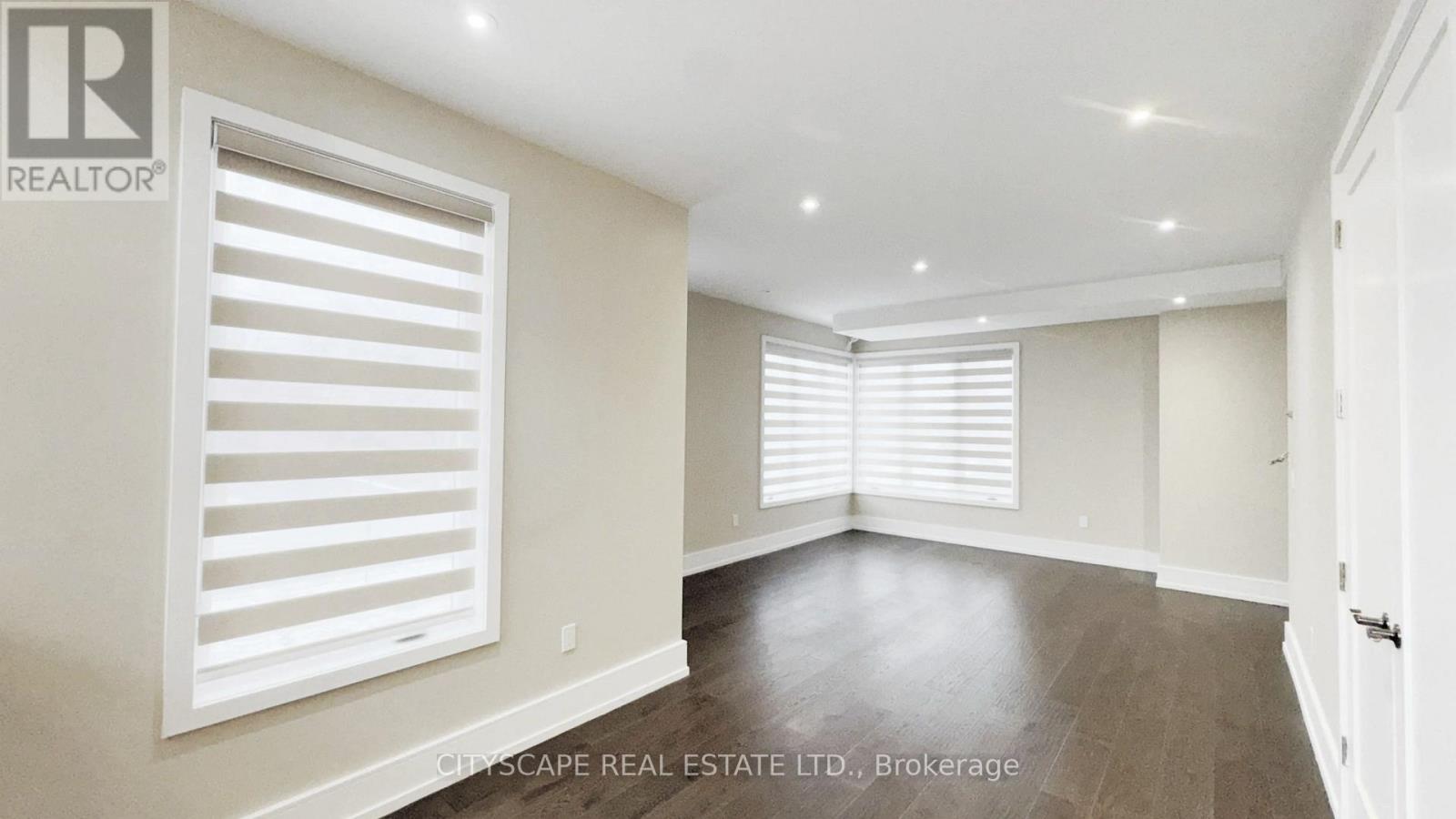 204 Mary Street, Oakville (Co Central), Ontario  L6K 1S4 - Photo 19 - W12962650