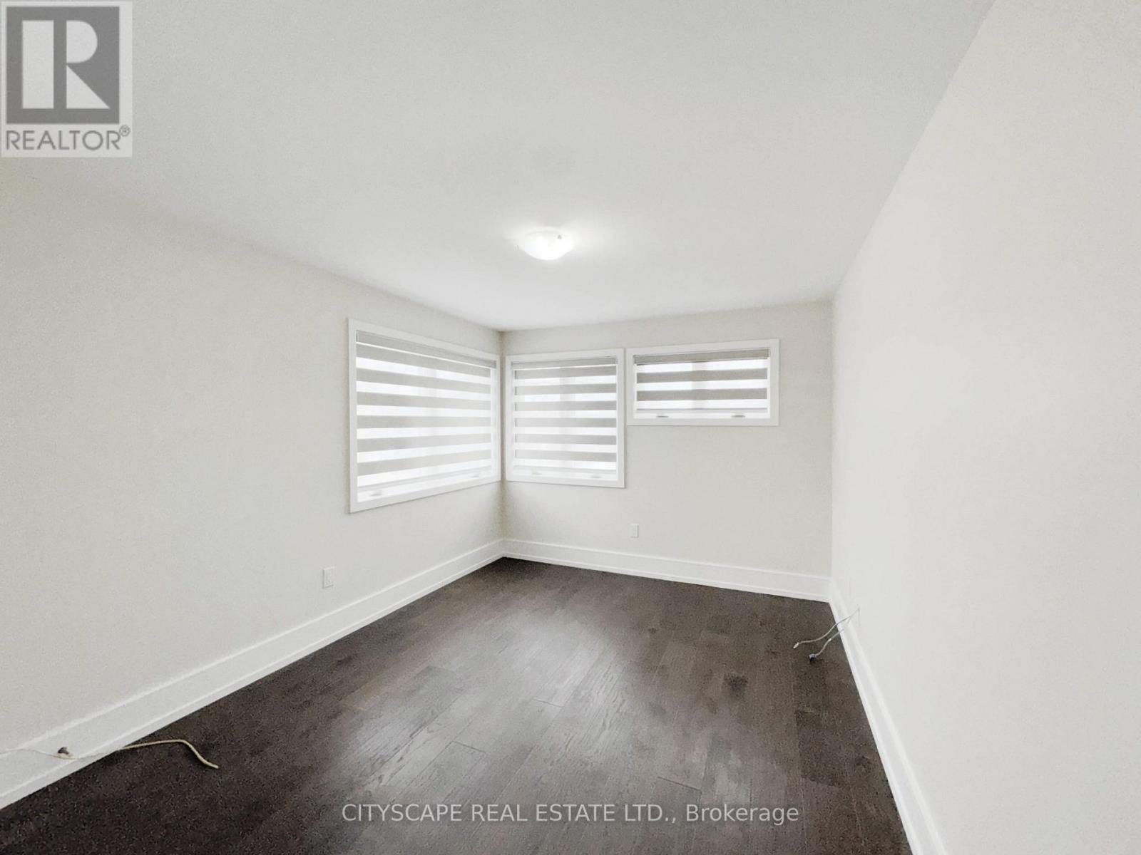 204 Mary Street, Oakville (Co Central), Ontario  L6K 1S4 - Photo 31 - W12962650