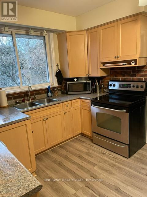 2026 Rebecca Street, Oakville (Br Bronte), Ontario  L6L 2A2 - Photo 10 - W12962652