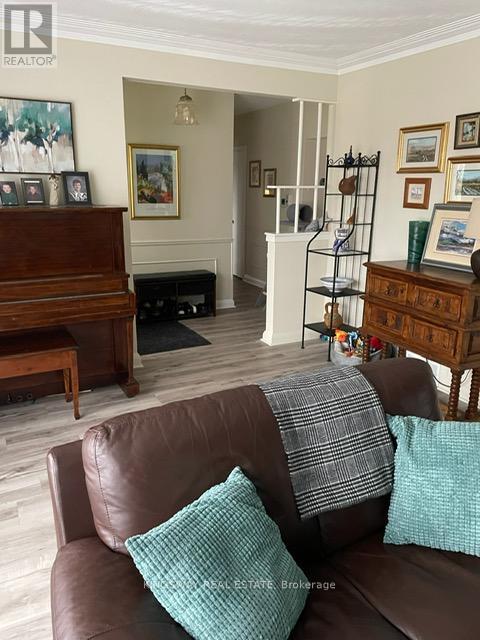 2026 Rebecca Street, Oakville (Br Bronte), Ontario  L6L 2A2 - Photo 15 - W12962652