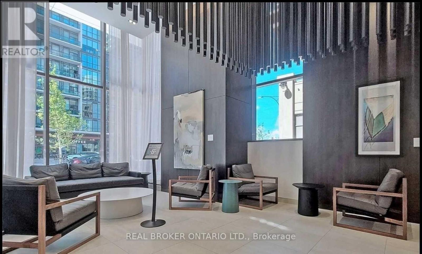 2212 - 4065 Confederation Parkway, Mississauga (City Centre), Ontario  L5B 4N1 - Photo 2 - W12962656