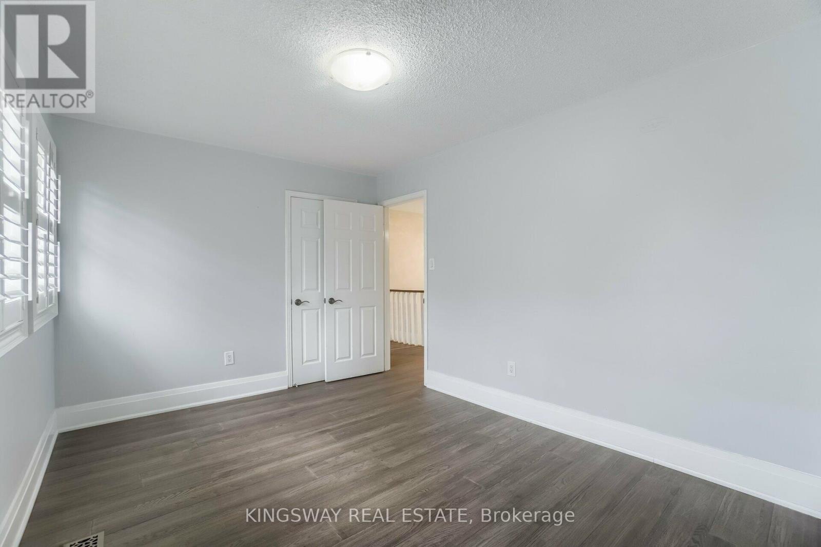 1136 Springwater Crescent, Mississauga (East Credit), Ontario  L5V 1G3 - Photo 29 - W12962658