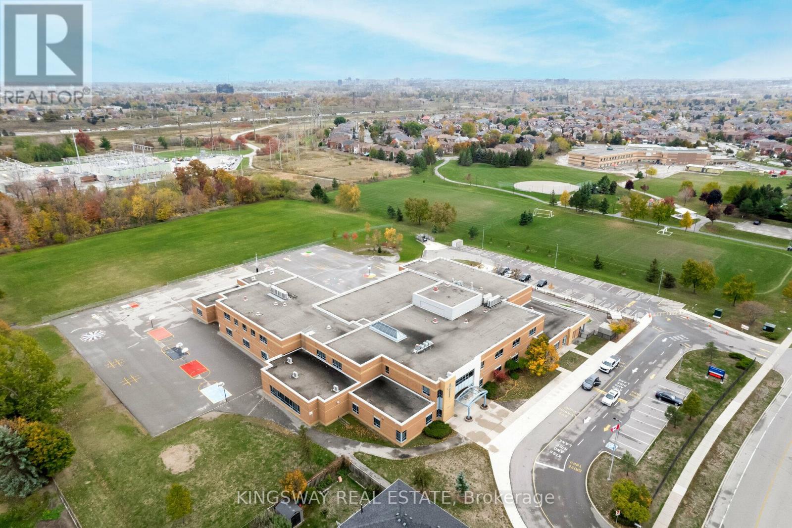 1136 Springwater Crescent, Mississauga (East Credit), Ontario  L5V 1G3 - Photo 49 - W12962658