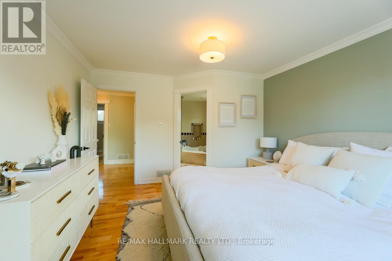 2429 Cliff Road, Mississauga (Cooksville), Ontario  L5A 2P1 - Photo 14 - W12962660