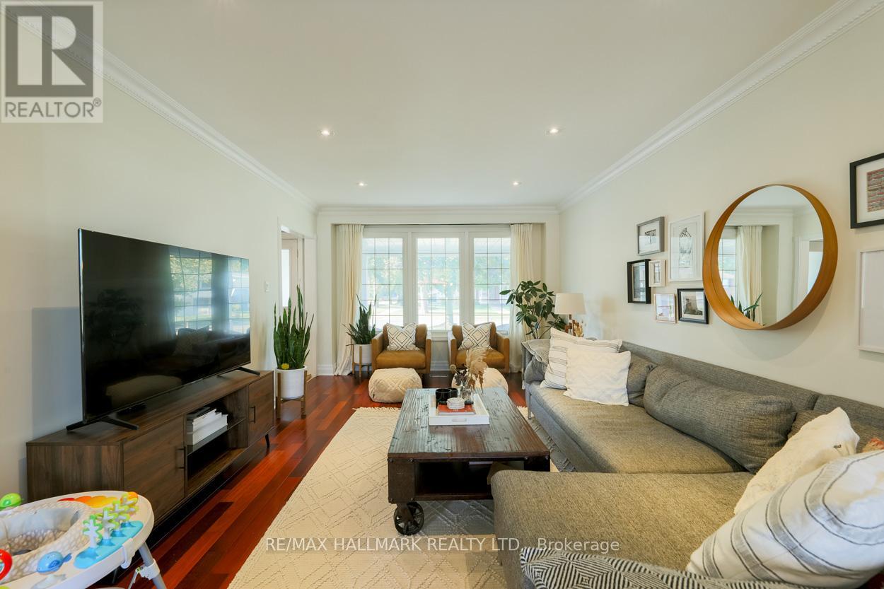 2429 Cliff Road, Mississauga (Cooksville), Ontario  L5A 2P1 - Photo 4 - W12962660