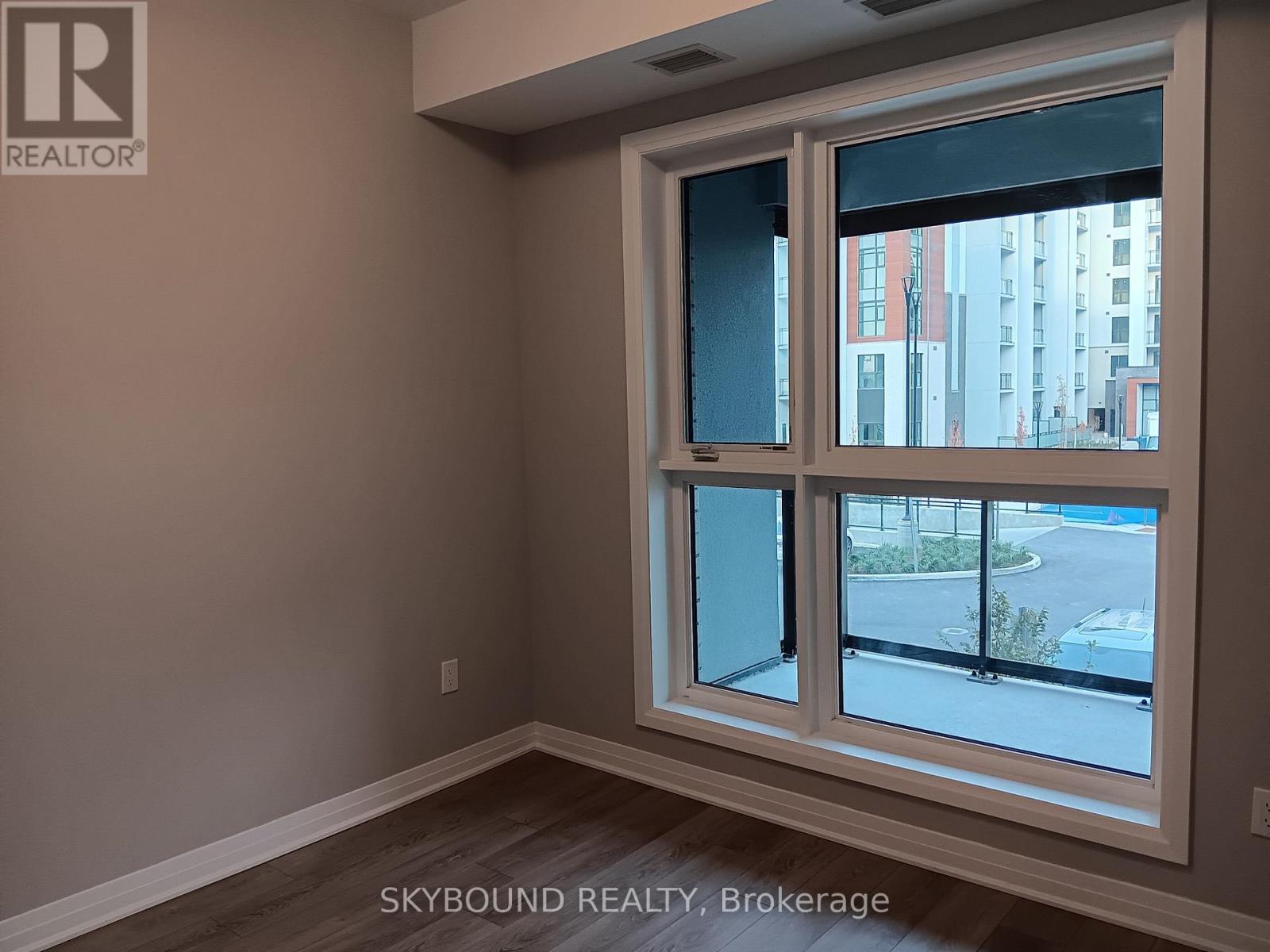 213 - 480 Gordon Krantz Avenue, Milton, Ontario  L9E 1Z4 - Photo 6 - W12962690