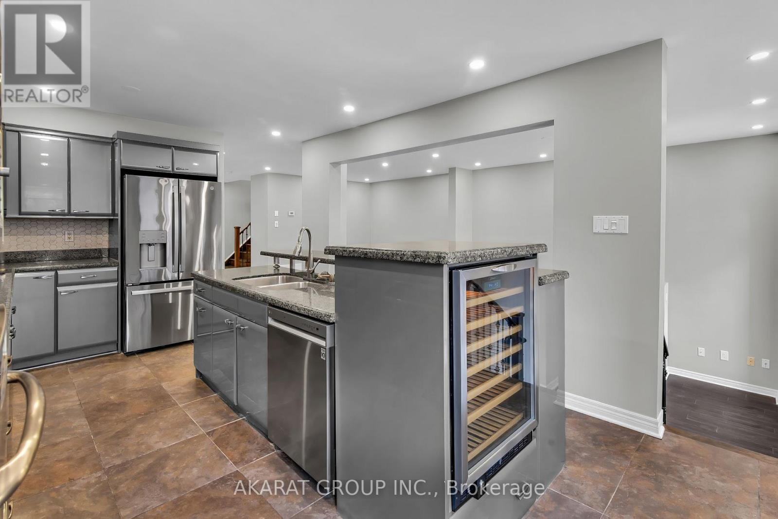 2365 Bankside Drive, Mississauga (Central Erin Mills), Ontario  L5M 6E3 - Photo 14 - W12962718