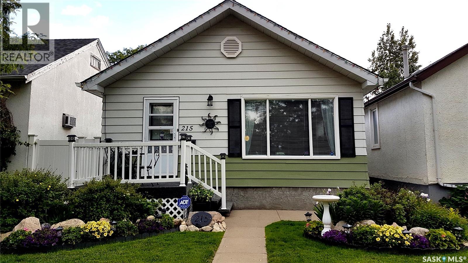 215 College AVENUE, Regina, Saskatchewan