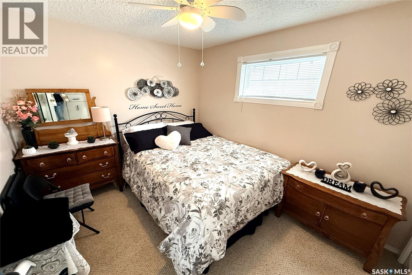 215 College Avenue, Regina, Saskatchewan  S4N 0W7 - Photo 21 - SK032227