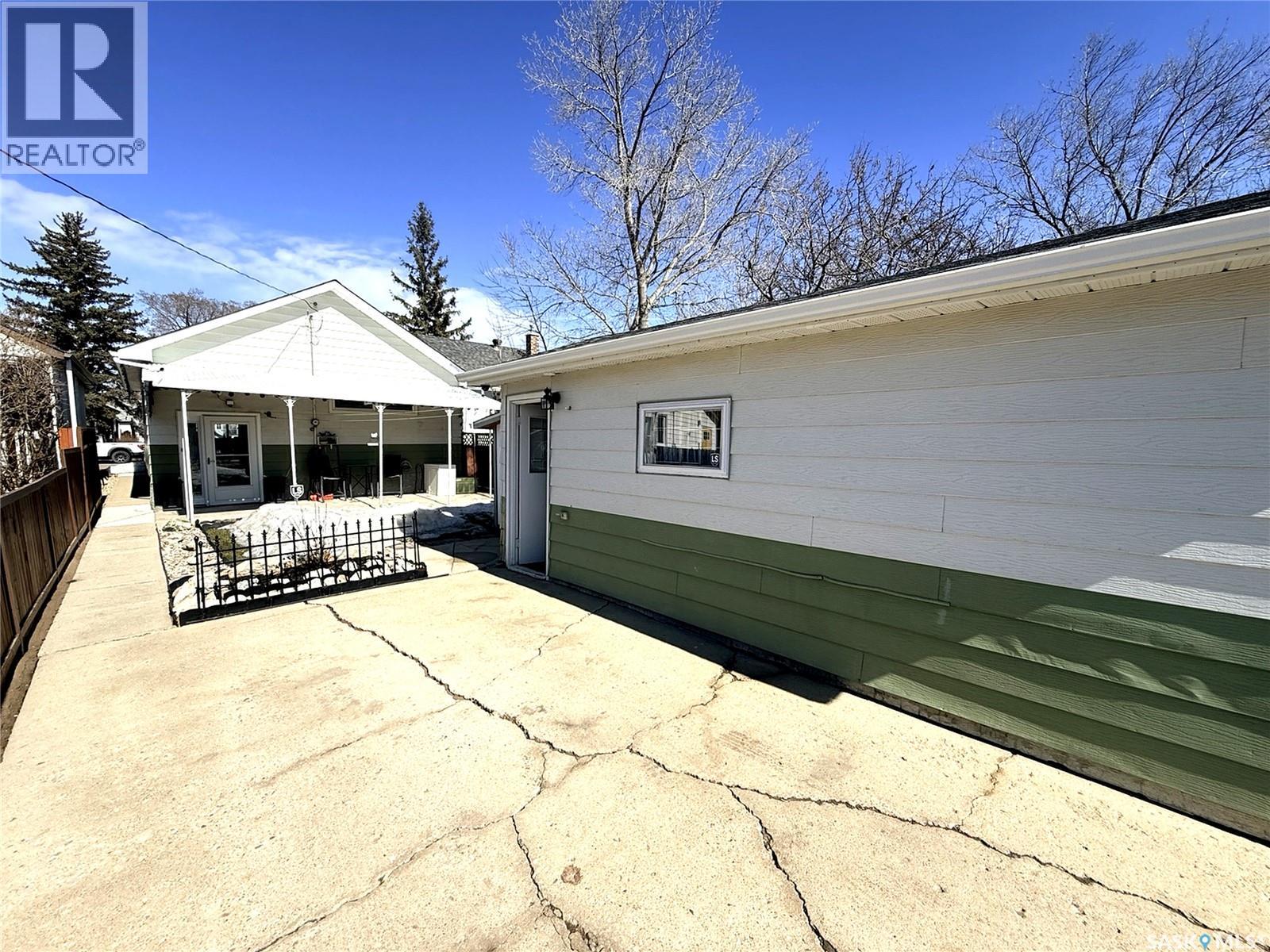 215 College Avenue, Regina, Saskatchewan  S4N 0W7 - Photo 31 - SK032227