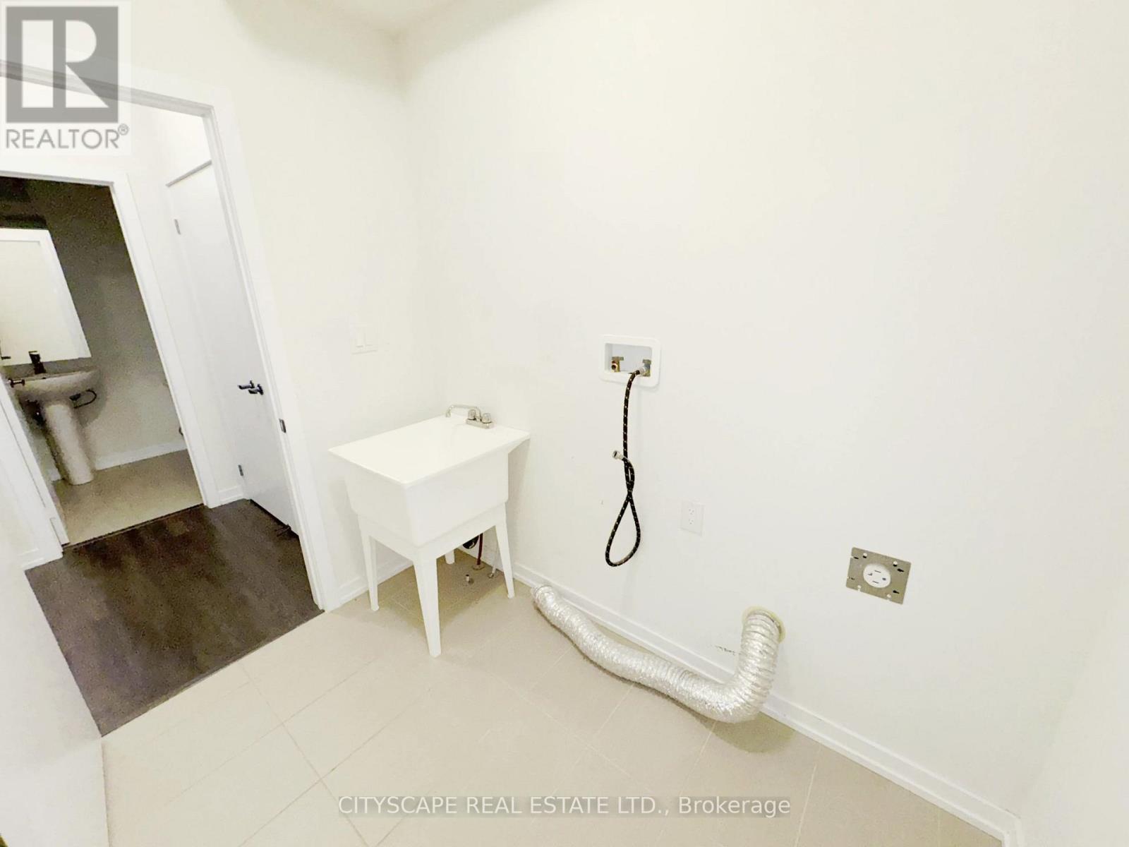 16 Pagebrook Crescent, Hamilton (Stoney Creek Mountain), Ontario  L8J 0K7 - Photo 44 - X12962654