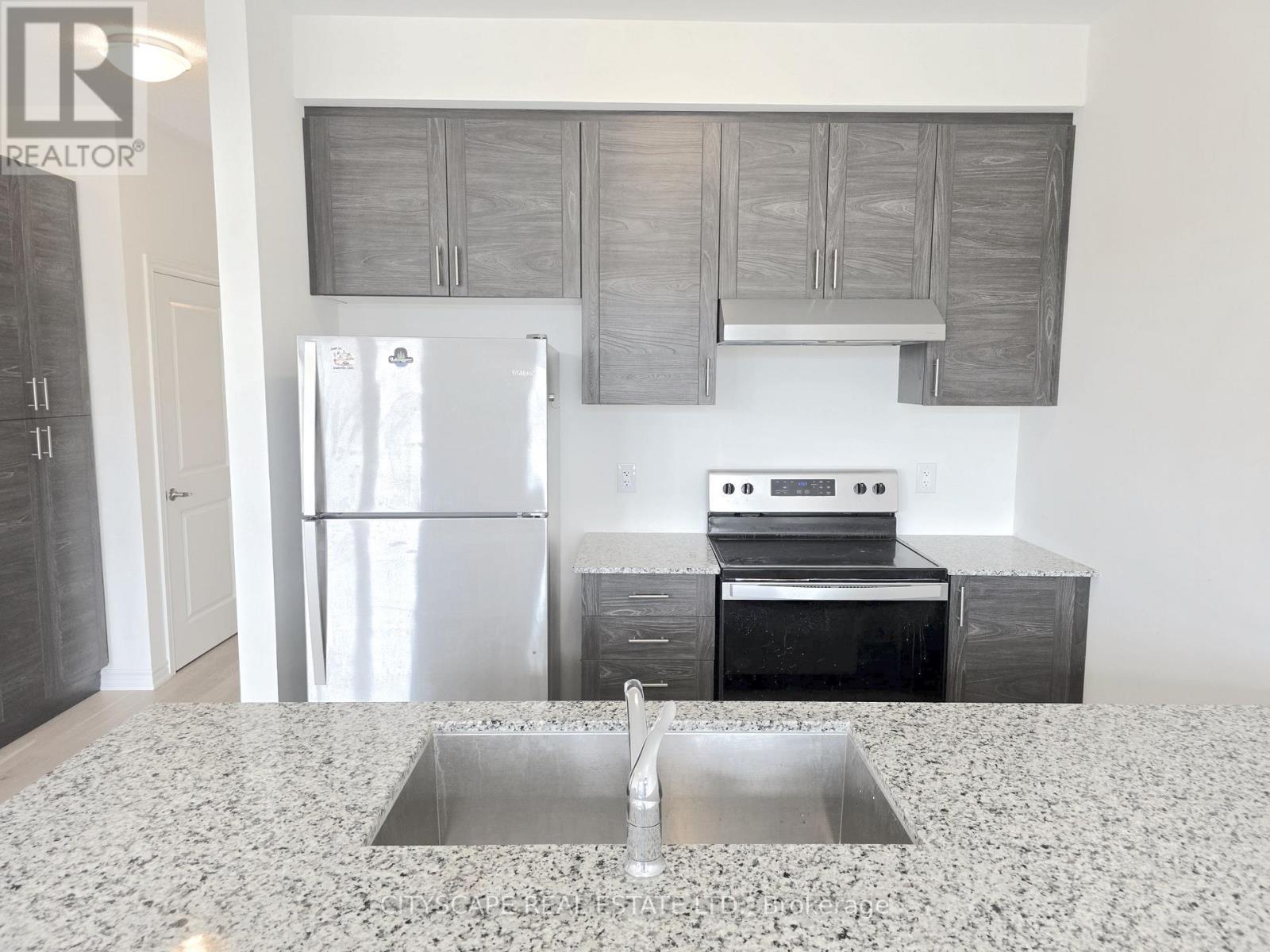 48 Hillcroft Way, Kawartha Lakes, Ontario  K0M 1A0 - Photo 11 - X12962692