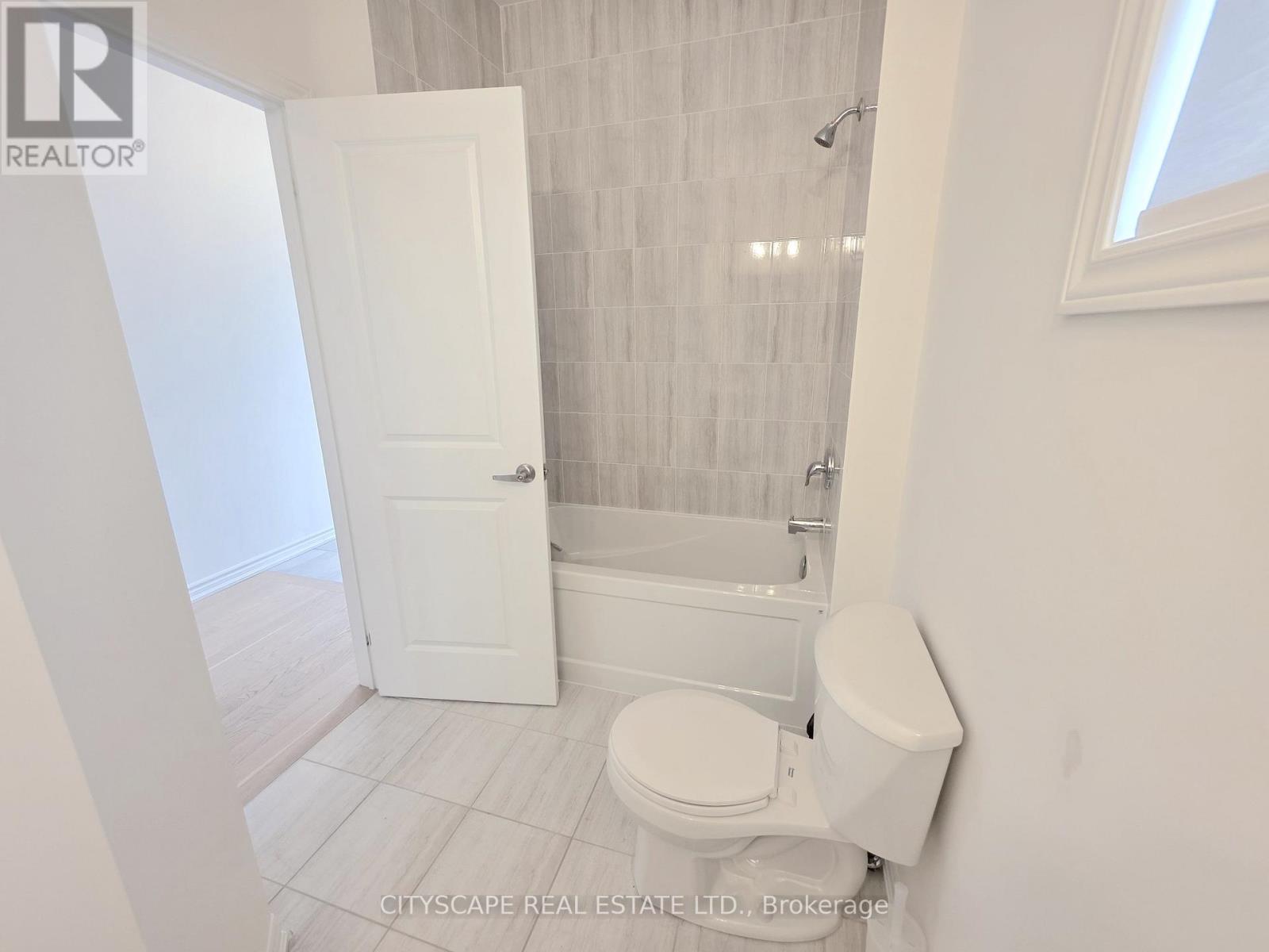 48 Hillcroft Way, Kawartha Lakes, Ontario  K0M 1A0 - Photo 38 - X12962692