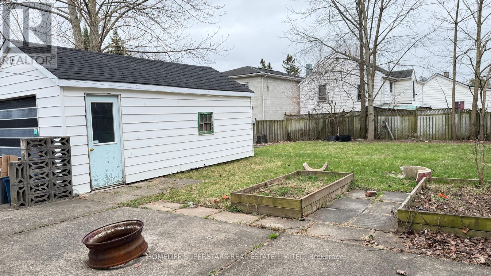 6248 Culp Street E, Niagara Falls (Dorchester), Ontario  L2G 2C1 - Photo 3 - X12962698