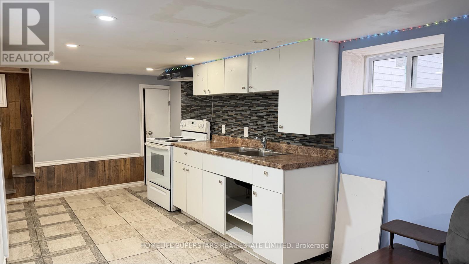 6248 Culp Street E, Niagara Falls (Dorchester), Ontario  L2G 2C1 - Photo 7 - X12962698