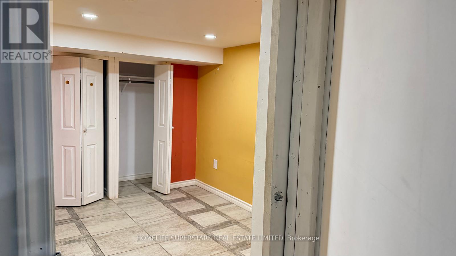 6248 Culp Street E, Niagara Falls (Dorchester), Ontario  L2G 2C1 - Photo 9 - X12962698