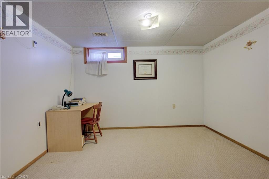 489 Northlake Drive, Waterloo, Ontario N2V 1V5 - Photo 33 - 40815926