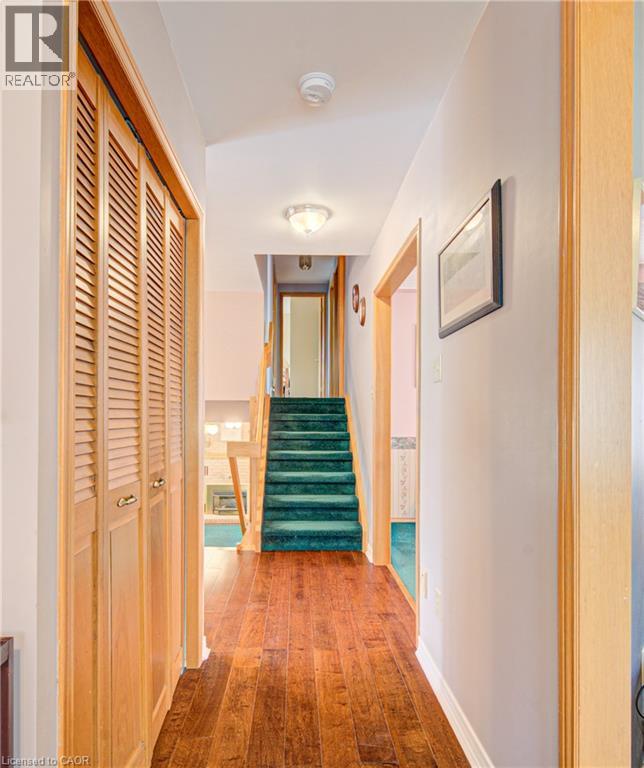 489 Northlake Drive, Waterloo, Ontario N2V 1V5 - Photo 4 - 40815926