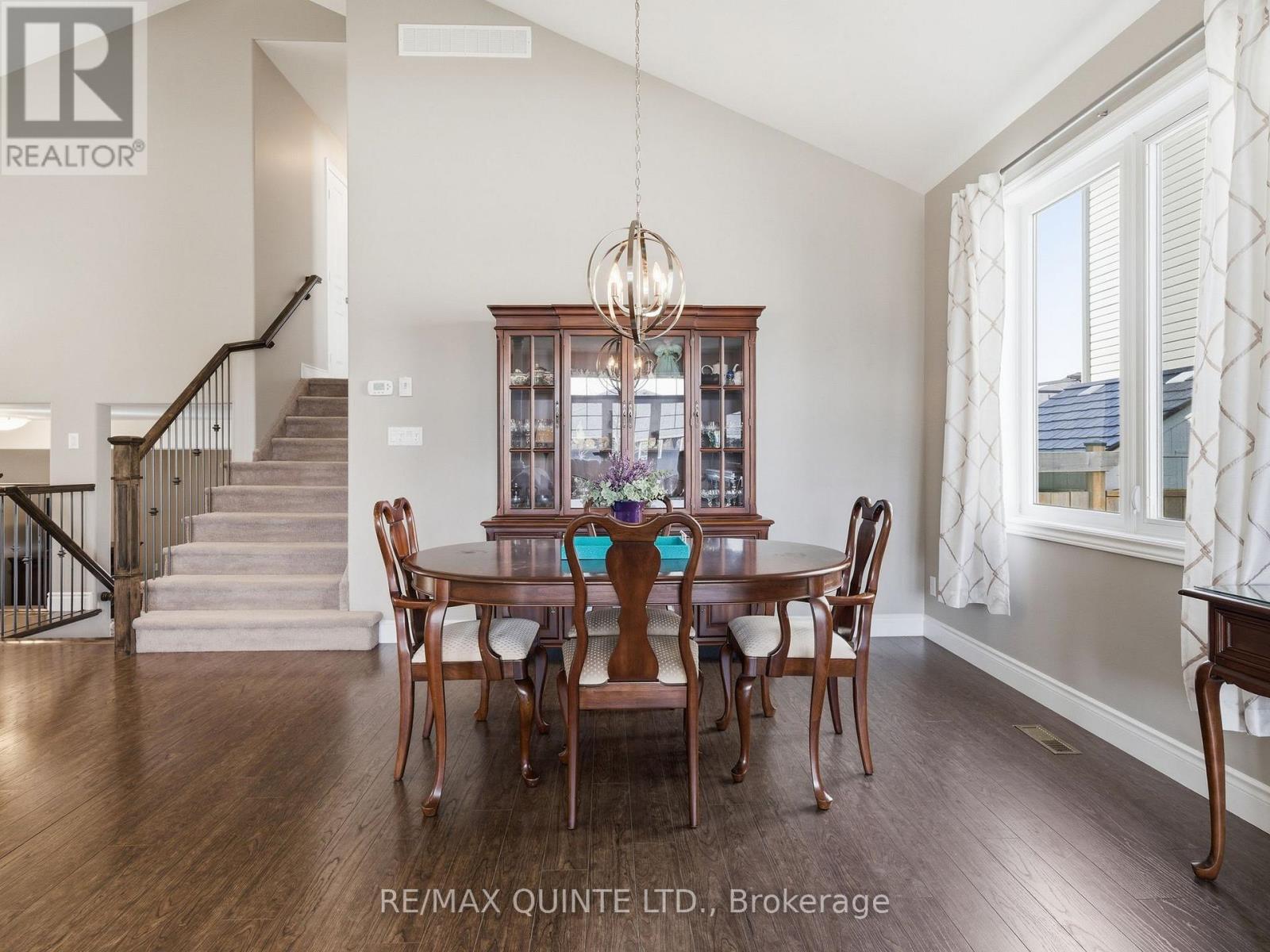 18 Deacon Place, Belleville, Ontario  K8P 0E9 - Photo 11 - X12962776