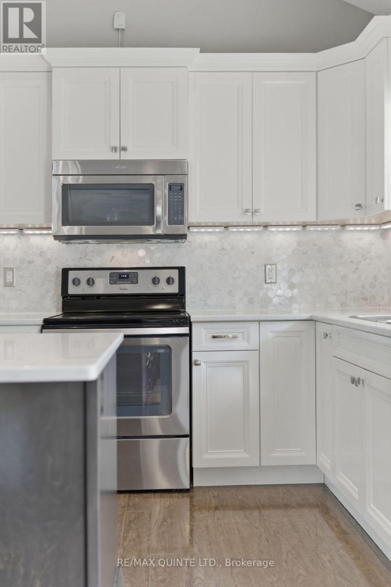 18 Deacon Place, Belleville, Ontario  K8P 0E9 - Photo 19 - X12962776