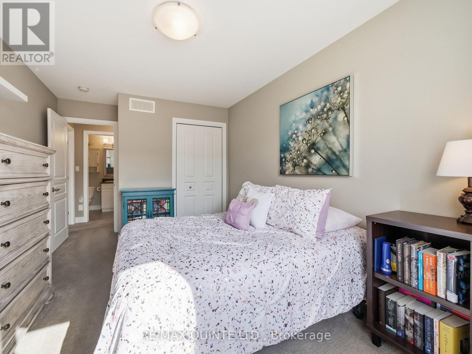 18 Deacon Place, Belleville, Ontario  K8P 0E9 - Photo 28 - X12962776