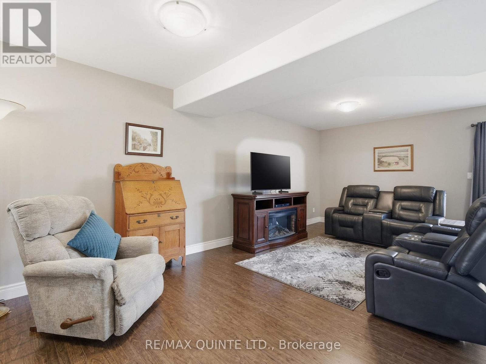 18 Deacon Place, Belleville, Ontario  K8P 0E9 - Photo 33 - X12962776