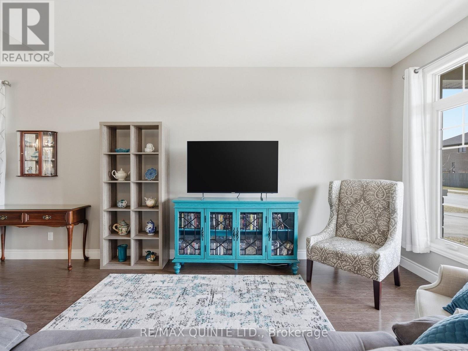 18 Deacon Place, Belleville, Ontario  K8P 0E9 - Photo 8 - X12962776