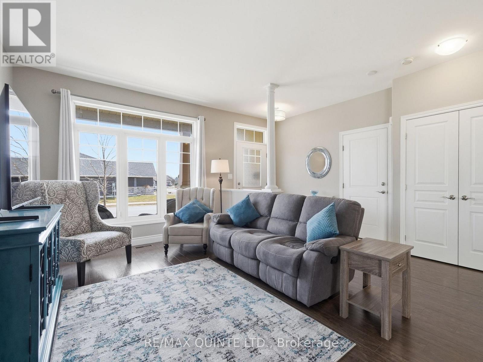 18 Deacon Place, Belleville, Ontario  K8P 0E9 - Photo 9 - X12962776