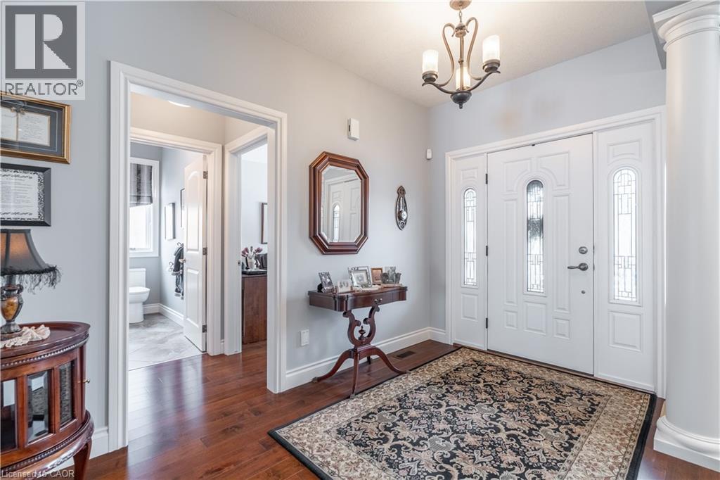 200 Falling Brook Drive, Ancaster, Ontario  L9G 1E6 - Photo 5 - 40812309