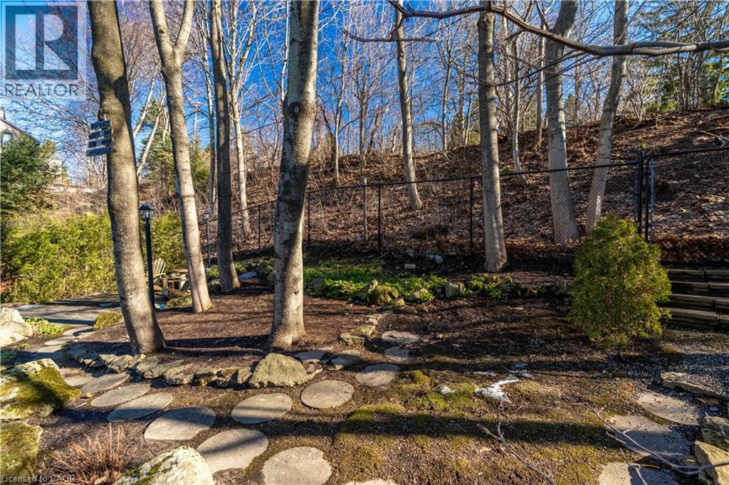 200 Falling Brook Drive, Ancaster, Ontario  L9G 1E6 - Photo 44 - 40812309