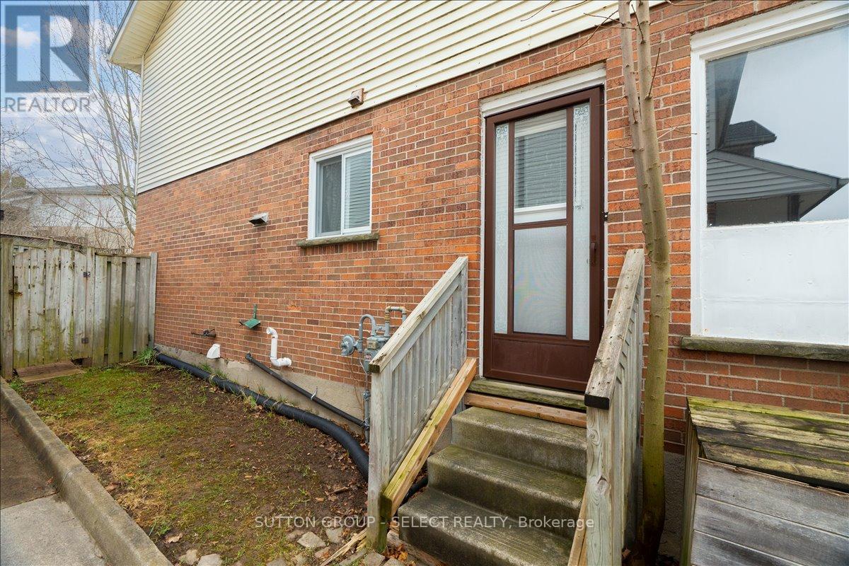 461 Cleveland Avenue, London South, Ontario  N5Z 3C3 - Photo 32 - X12962852