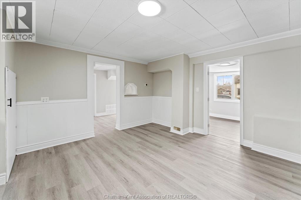 10 Woods Street, Chatham, Ontario  N7L 3R1 - Photo 4 - 26001815