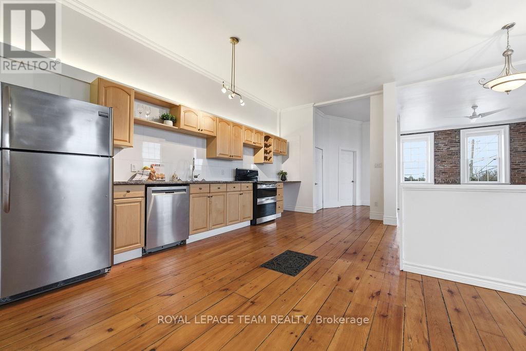 4 Elgin Street, Arnprior, Ontario  K7S 1N3 - Photo 11 - X12962816