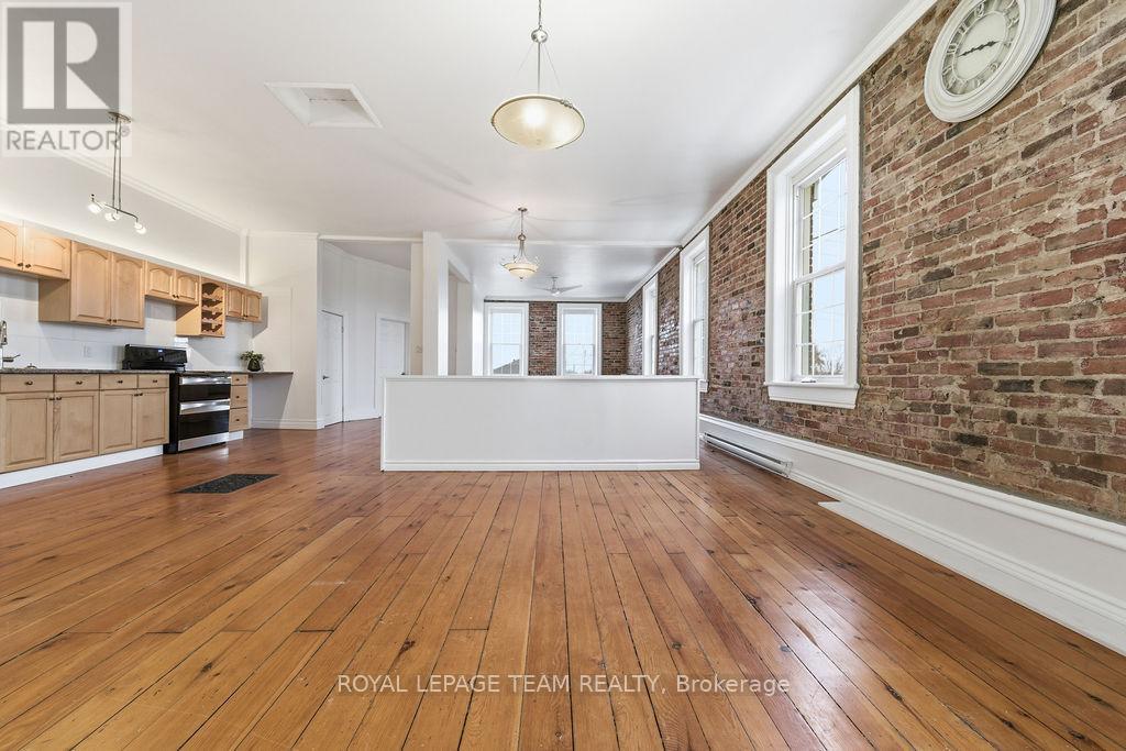 4 Elgin Street, Arnprior, Ontario  K7S 1N3 - Photo 16 - X12962816