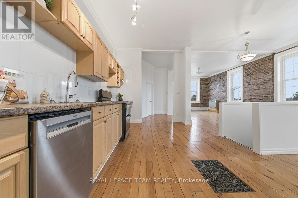 4 Elgin Street, Arnprior, Ontario  K7S 1N3 - Photo 17 - X12962816