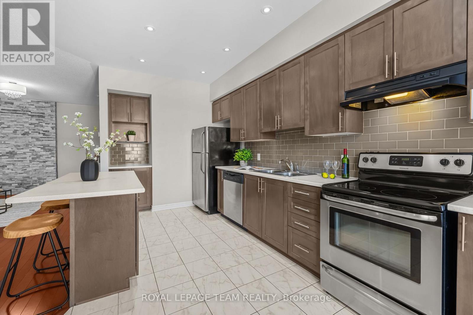 92 Stockholm Private, Ottawa, Ontario  K4M 0G9 - Photo 12 - X12962828