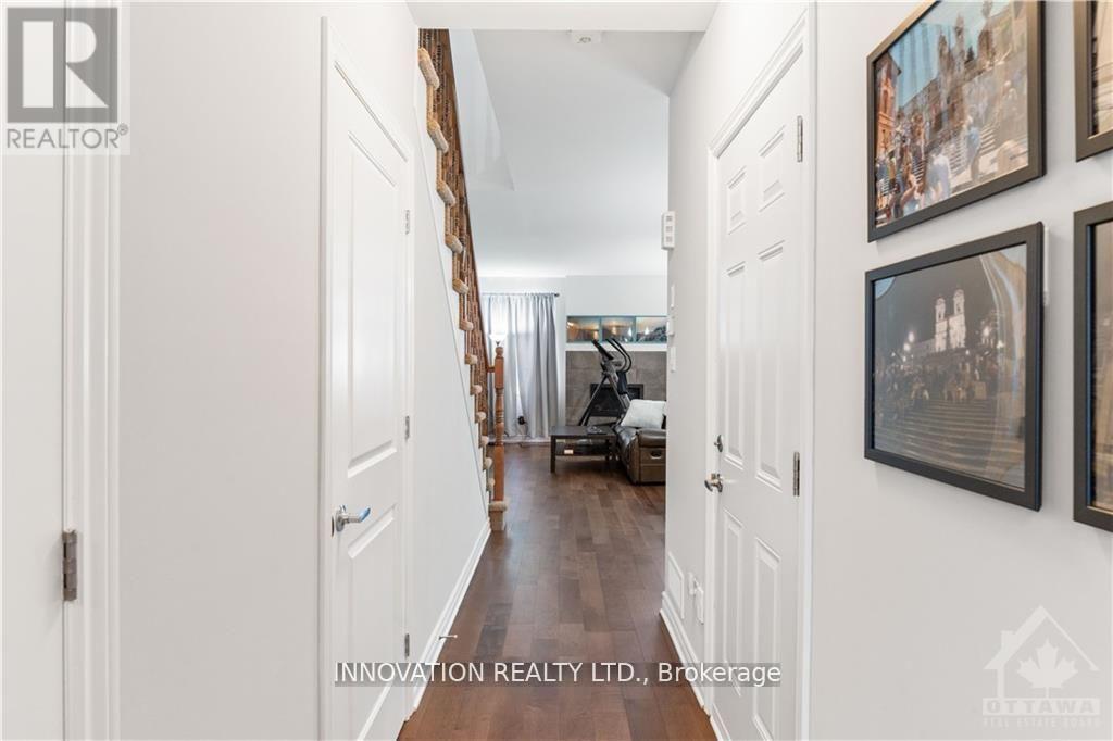 254 Munro Street, Carleton Place, Ontario  K7C 0P2 - Photo 2 - X12962838