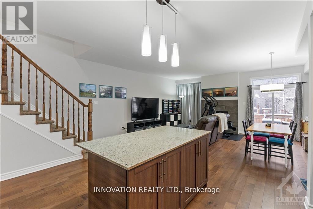 254 Munro Street, Carleton Place, Ontario  K7C 0P2 - Photo 5 - X12962838