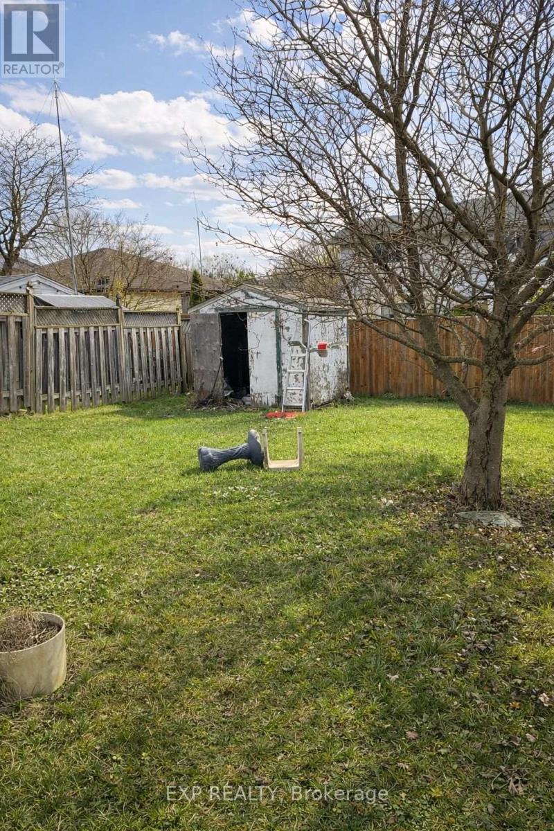 6 Swayze Court, Thorold, Ontario  L2V 4Y9 - Photo 4 - X12962808