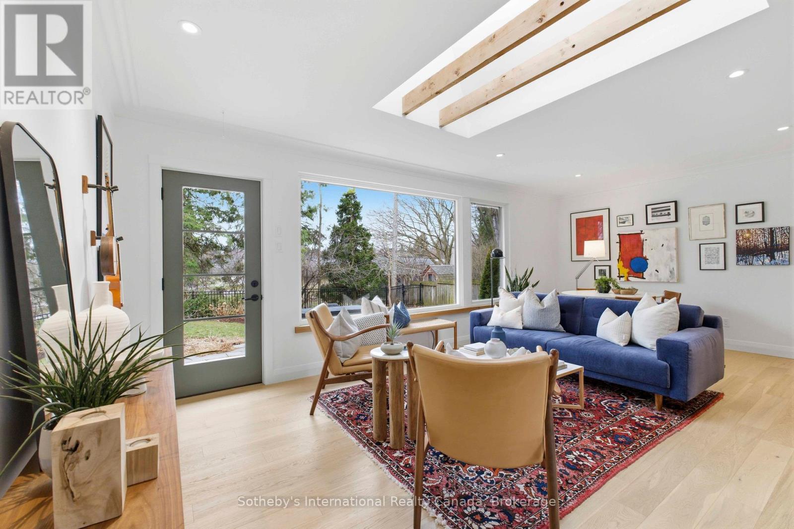 189 Forsyth Drive, Waterloo, Ontario  N2L 1A1 - Photo 6 - X12962764