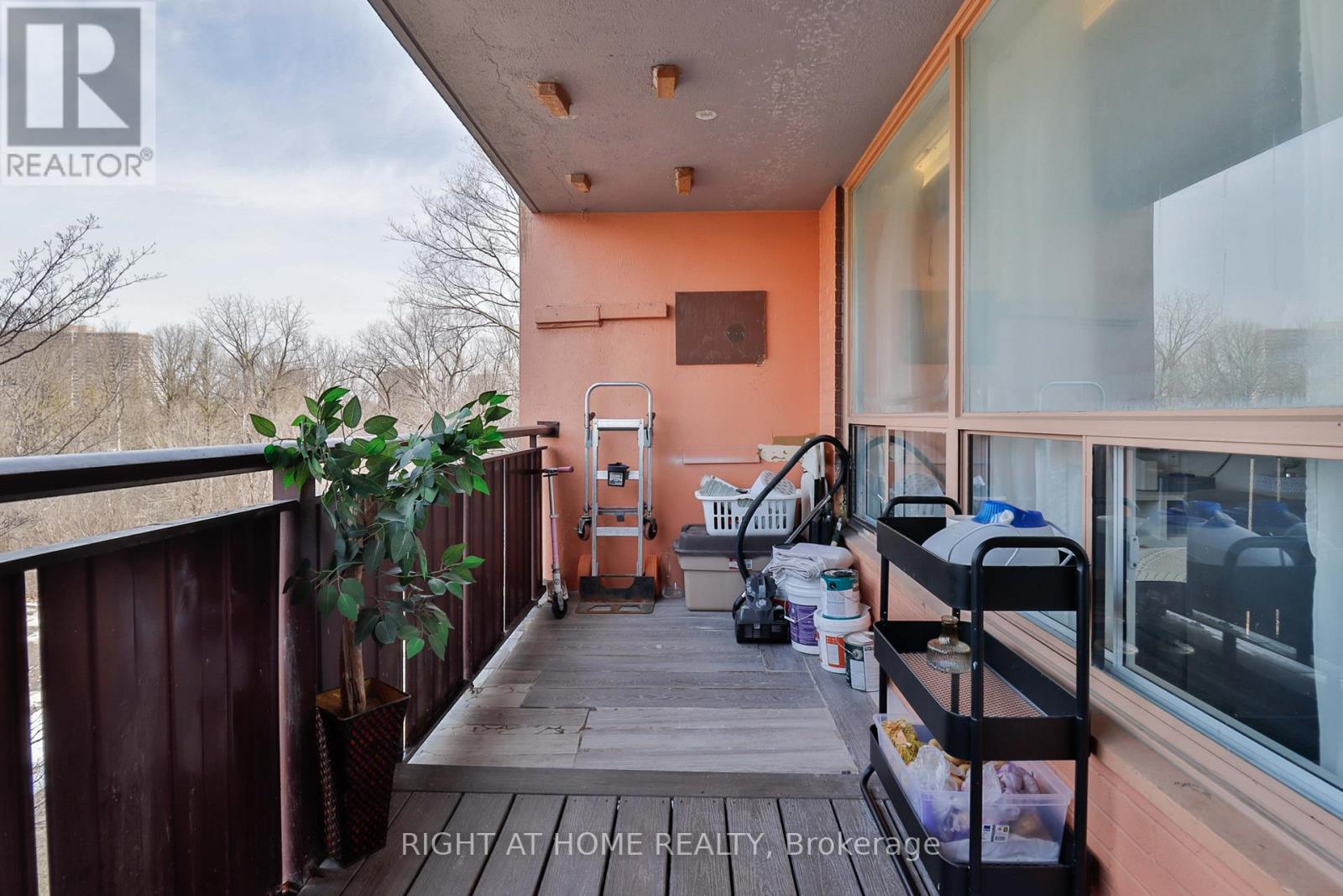 509 - 15 London Green Court, Toronto, Ontario  M3N 1K4 - Photo 15 - W12958854