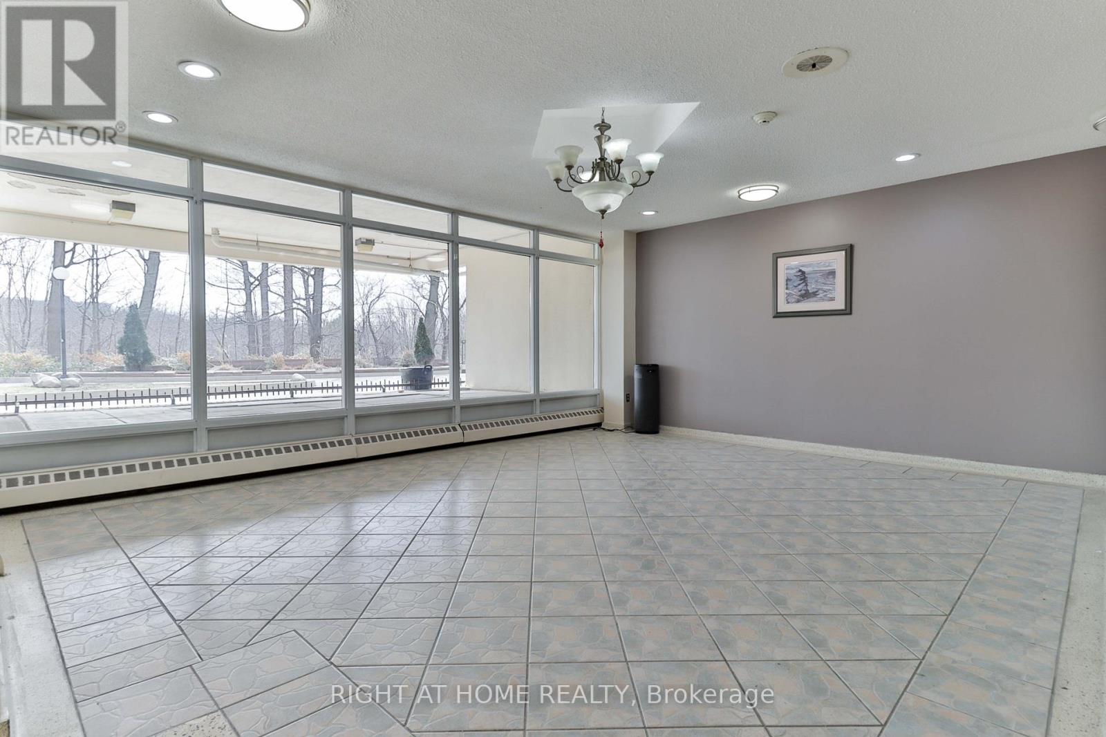 509 - 15 London Green Court, Toronto, Ontario  M3N 1K4 - Photo 8 - W12958854