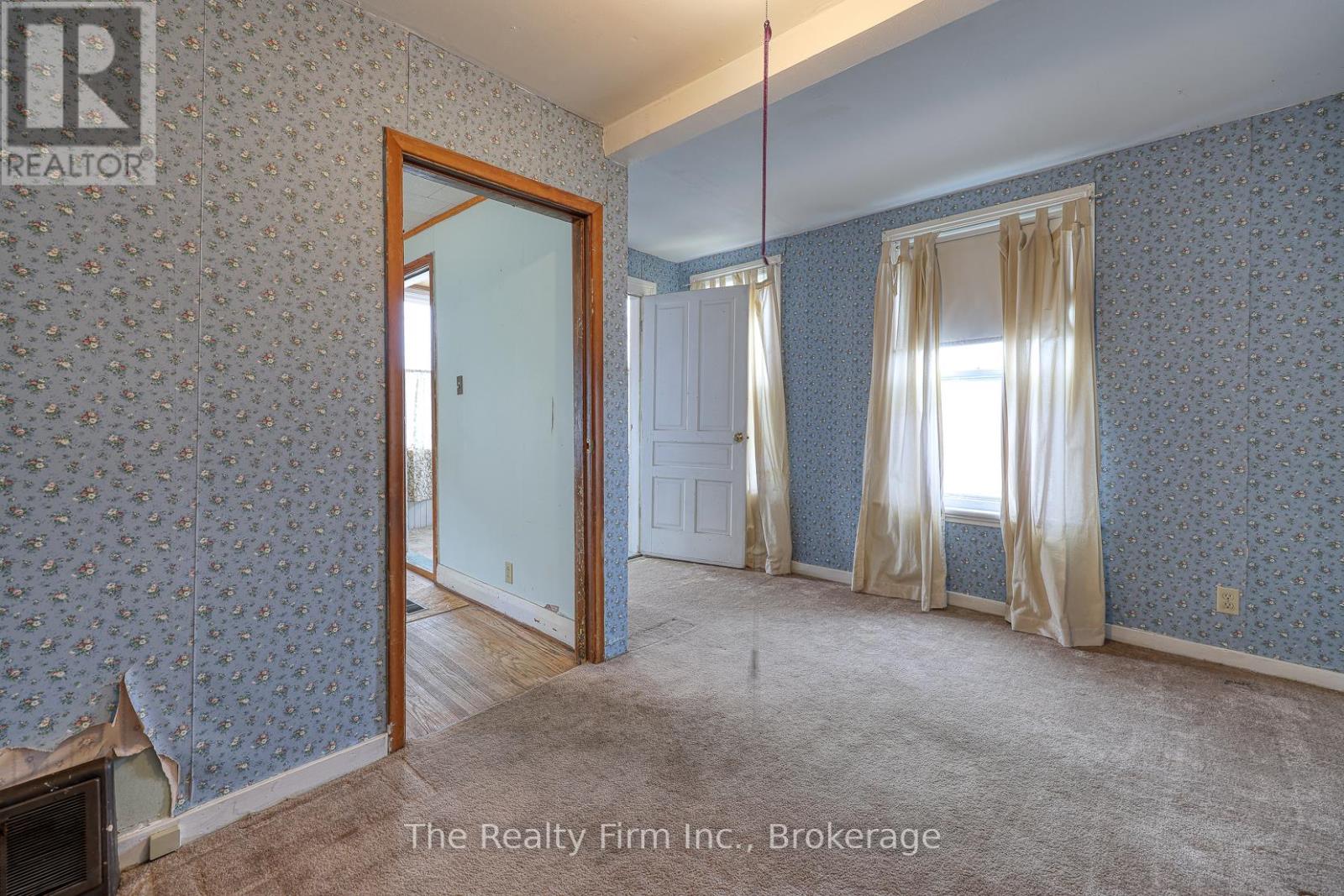 52 Huron Street, Woodstock, Ontario  N4S 6Z3 - Photo 14 - X12962790