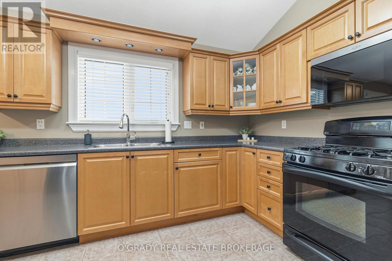 1004 Crestwood Drive, Brockville, Ontario  K6V 7N1 - Photo 14 - X12962762