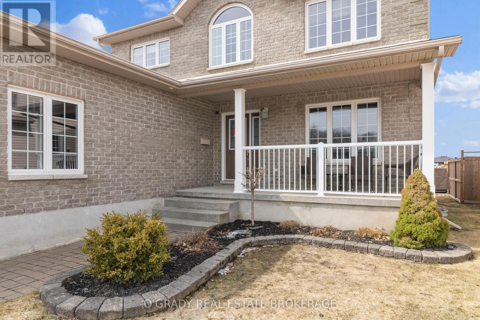 1004 Crestwood Drive, Brockville, Ontario  K6V 7N1 - Photo 4 - X12962762