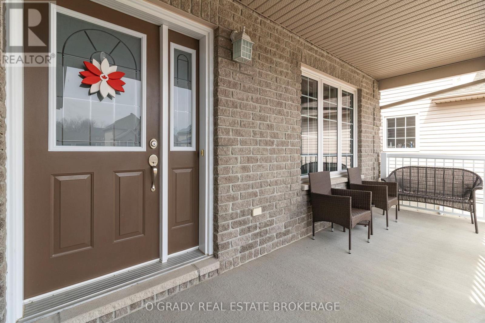 1004 Crestwood Drive, Brockville, Ontario  K6V 7N1 - Photo 5 - X12962762