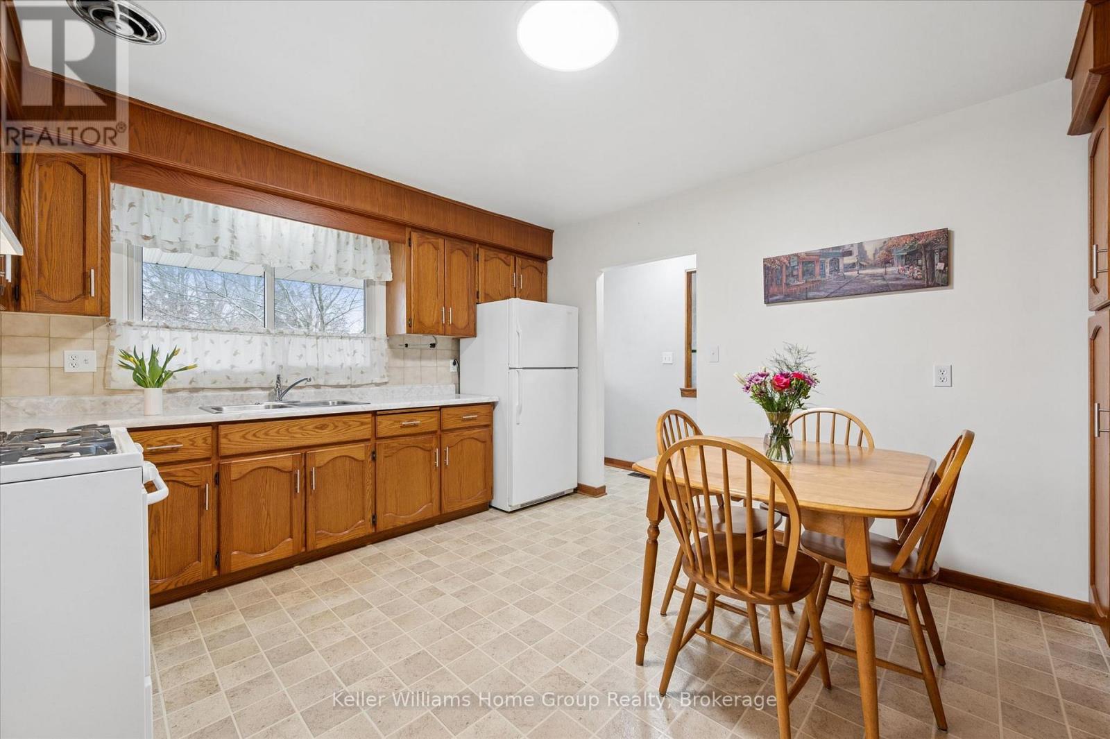 28 Normandy Drive, Guelph, Ontario  N1E 2P4 - Photo 12 - X12962728