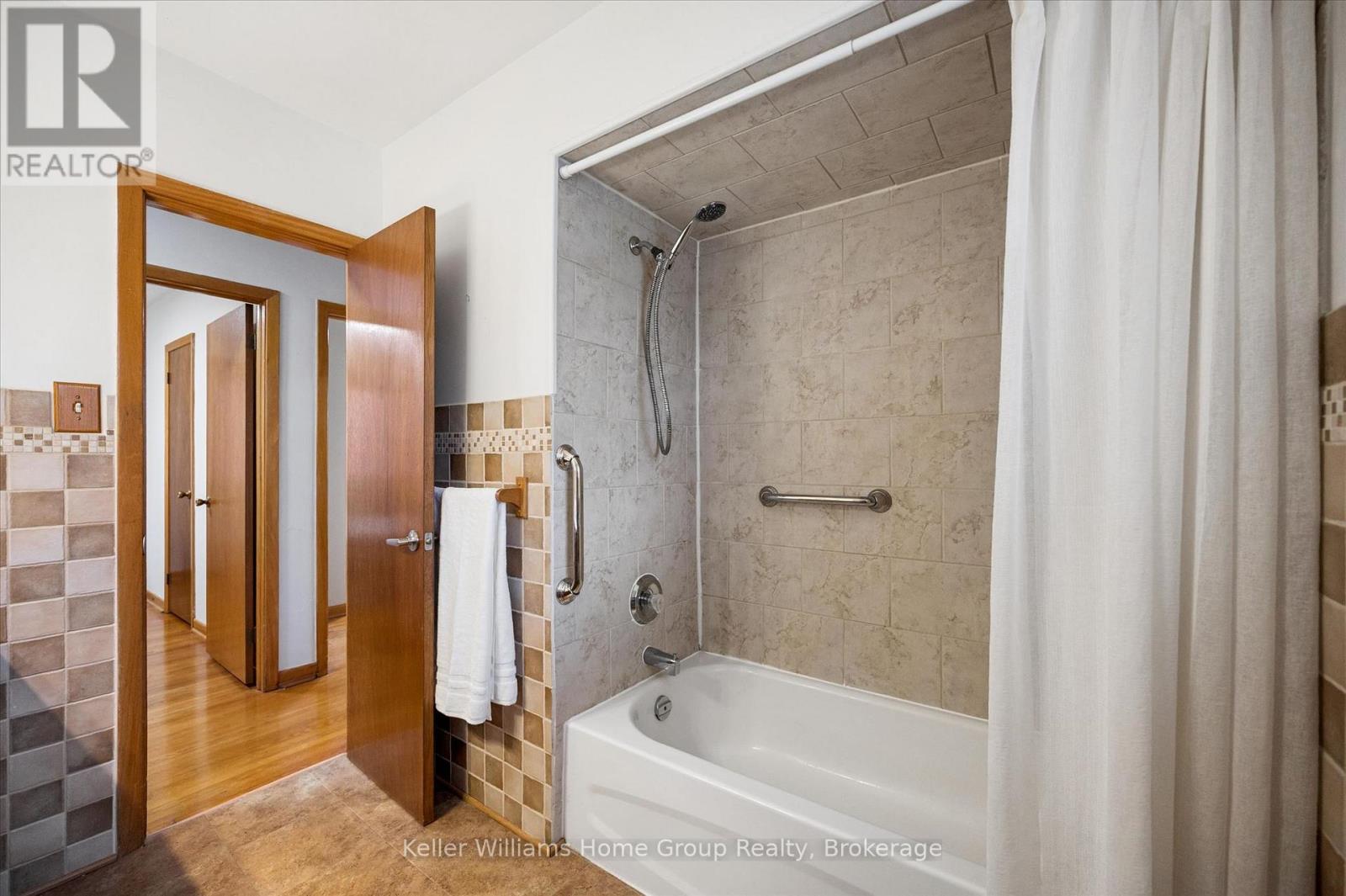 28 Normandy Drive, Guelph, Ontario  N1E 2P4 - Photo 22 - X12962728